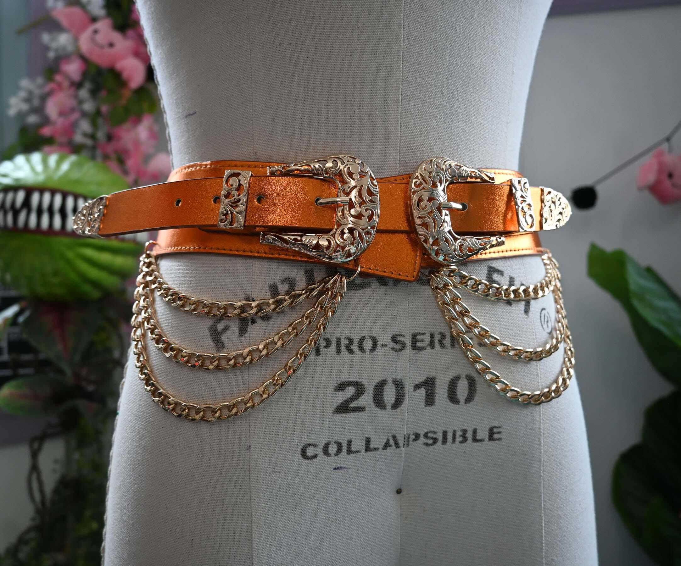 Western-style faux leather belt with triple chains - Image 8