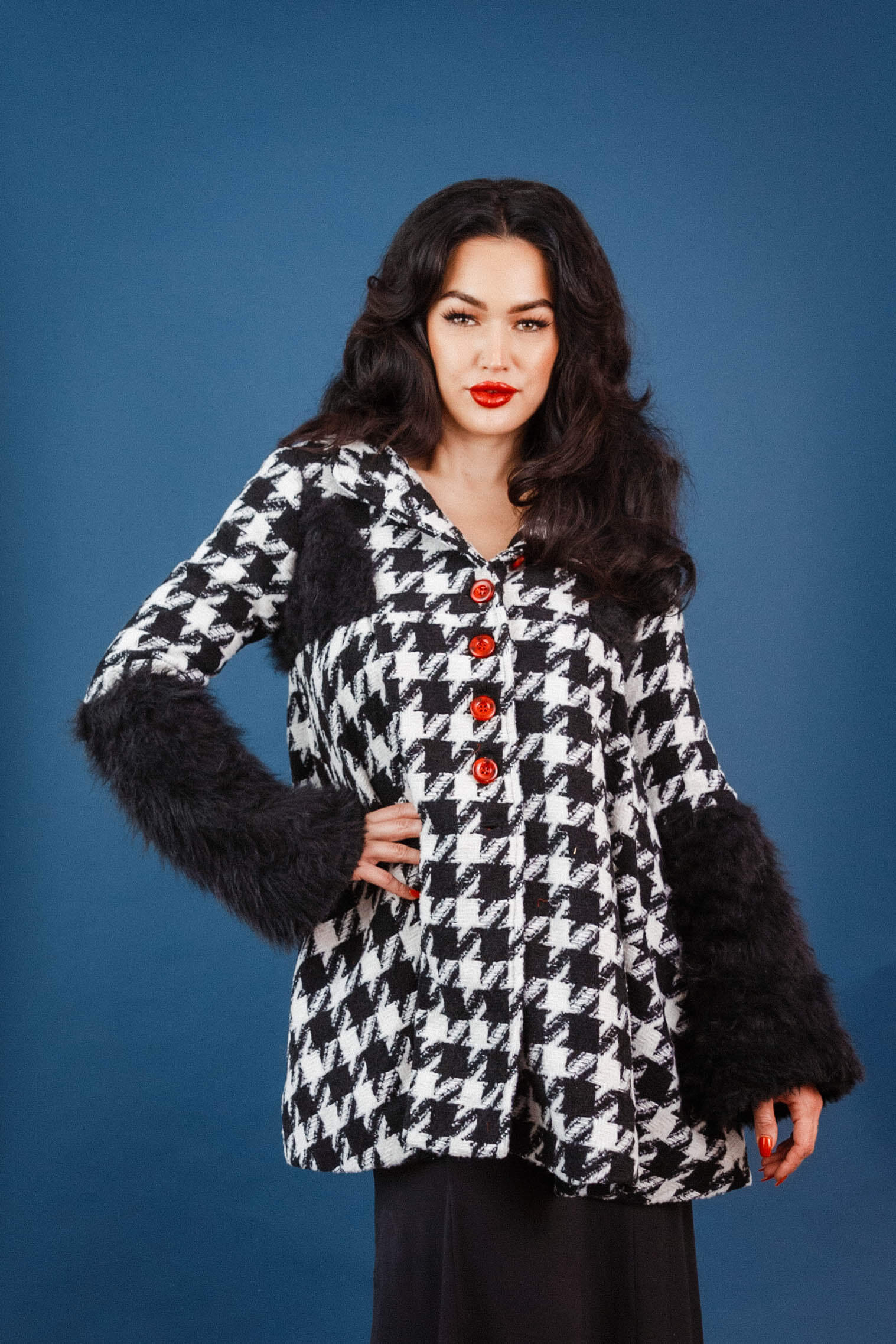 Marie Swing Coat in black/white Houndstooth - Image 5