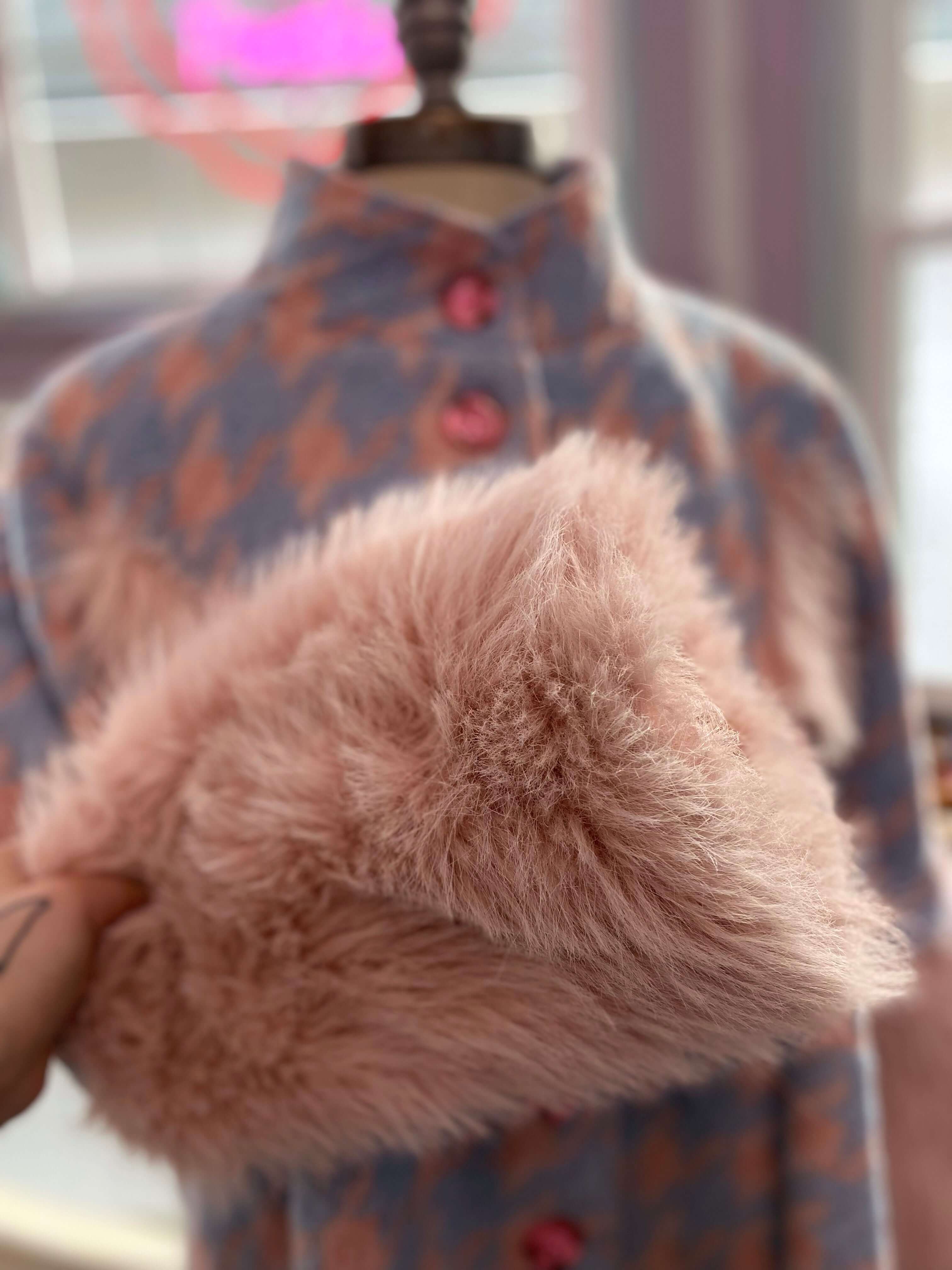 Marie Swing Coat in pink/blue Houndstooth - Image 6