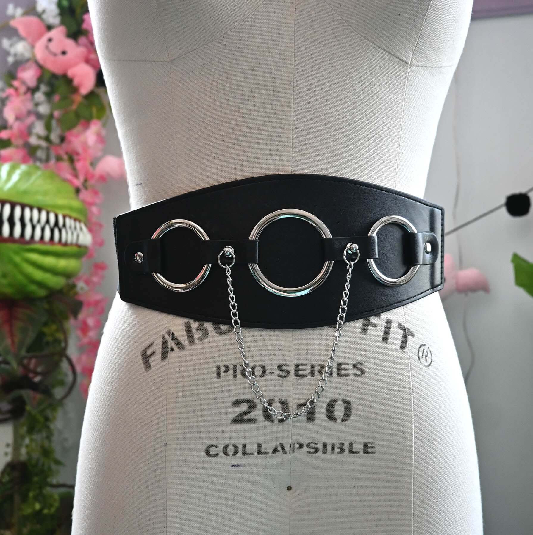 O-Ring Faux Leather Chain Belt - Image 2