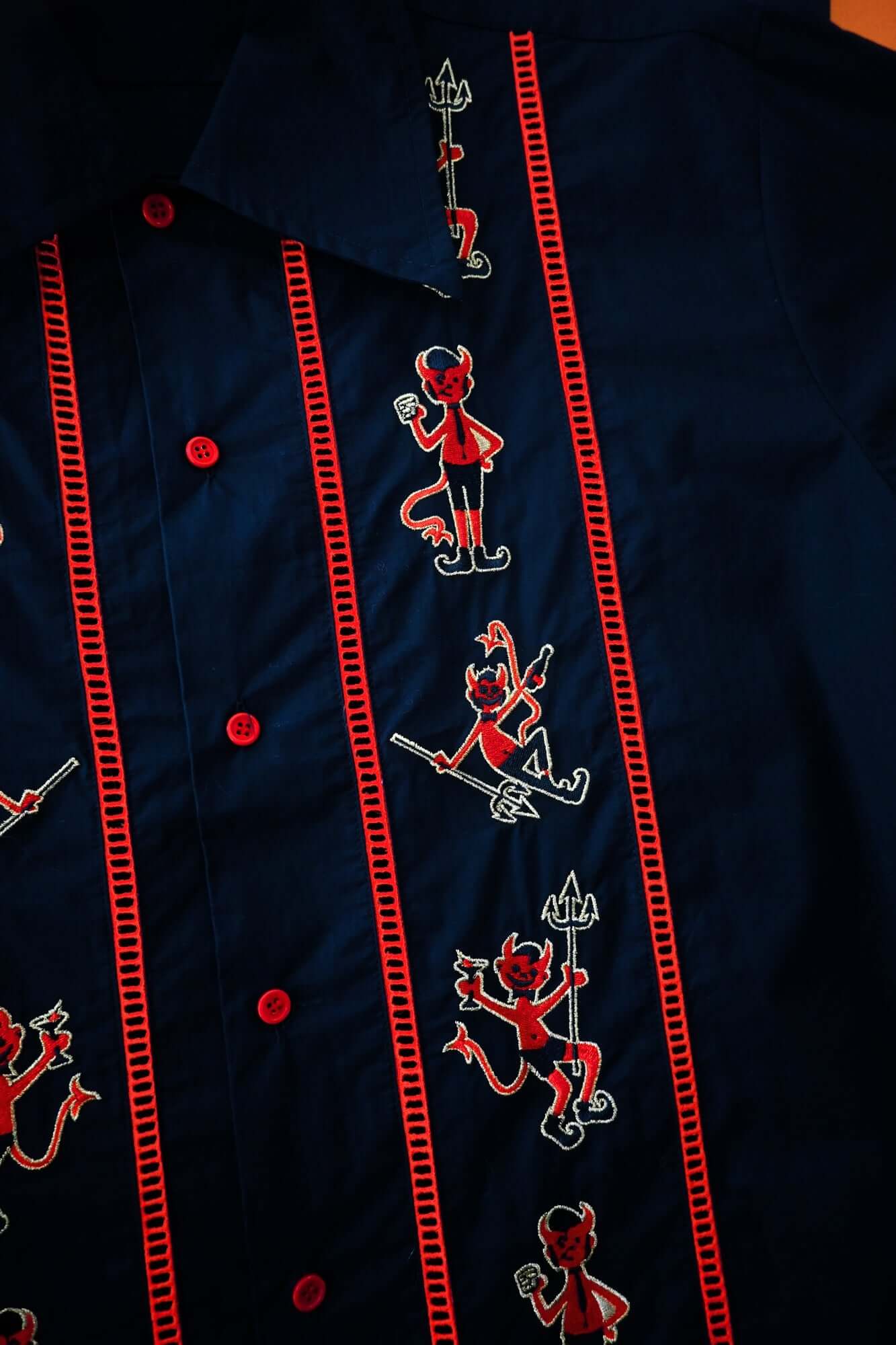 Men's Tipsy Devils Cocktail shirt - Image 3