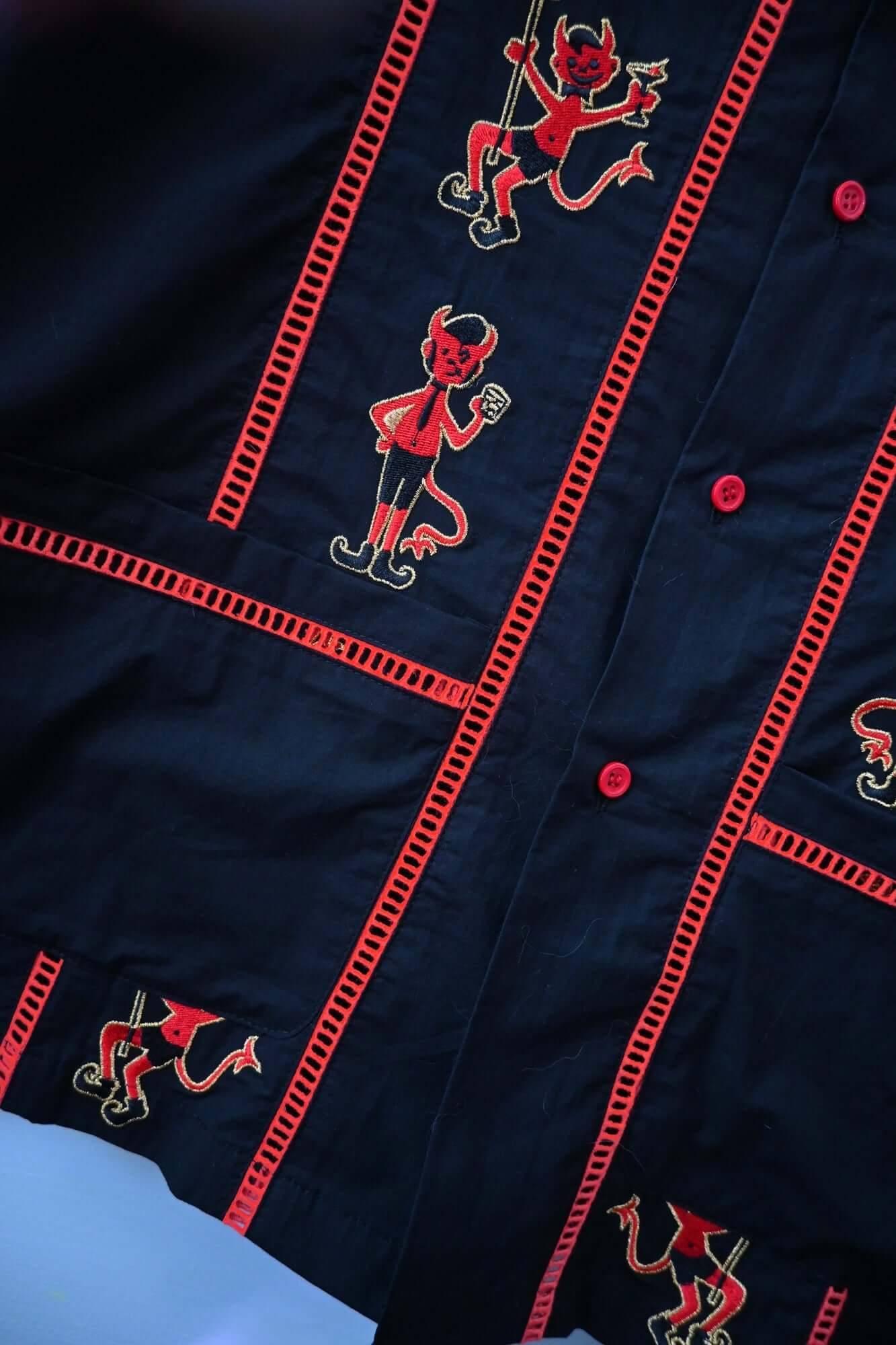 Men's Tipsy Devils Cocktail shirt - Image 4