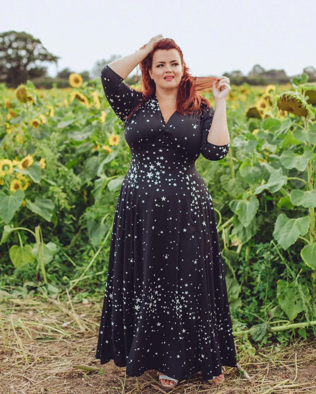 Raquel 3/4 Sleeve Black Maxi Star Clusters dress - Image 4