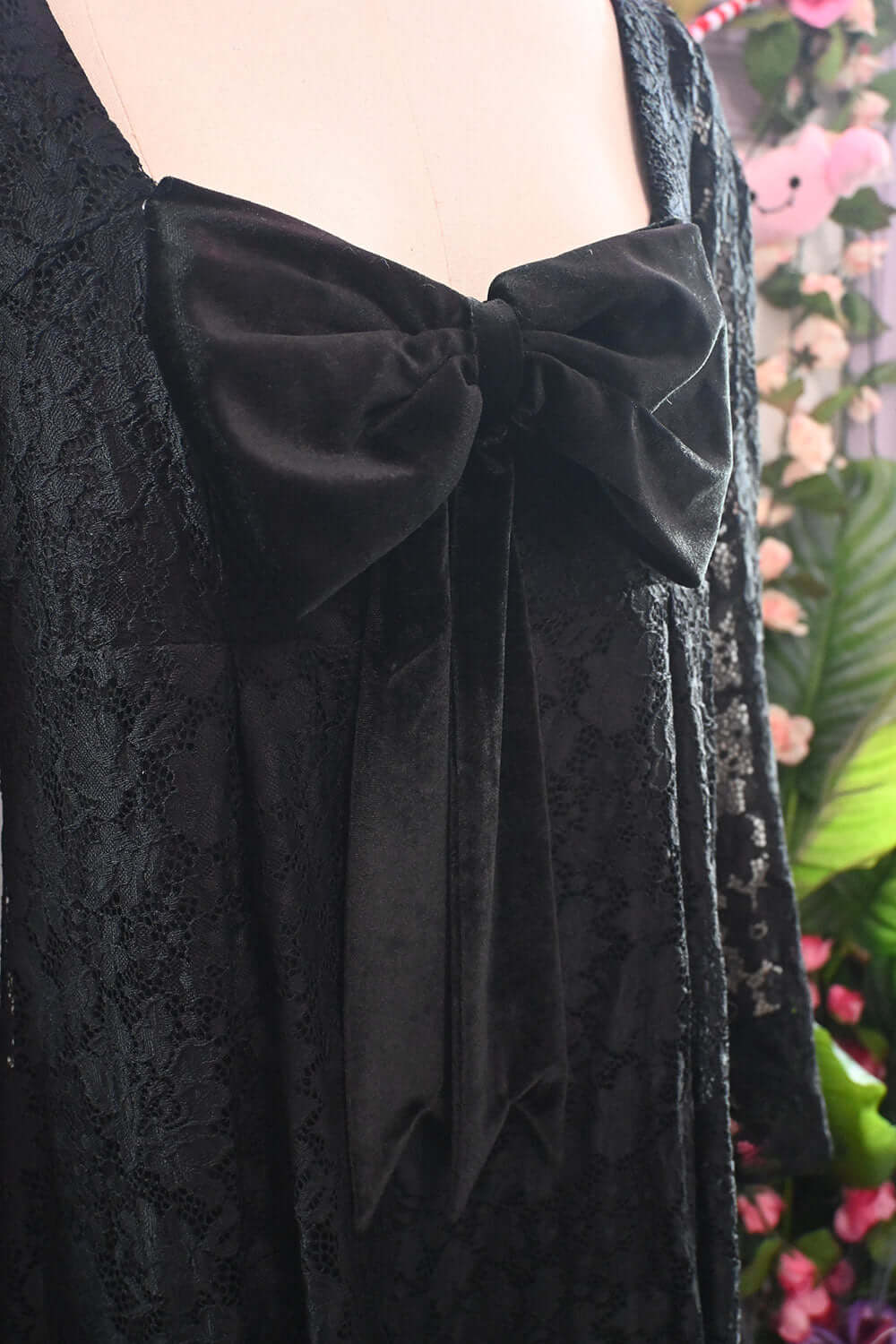 Priscilla 60's Bell Sleeve Lace Maxi Dress in Black - Image 10