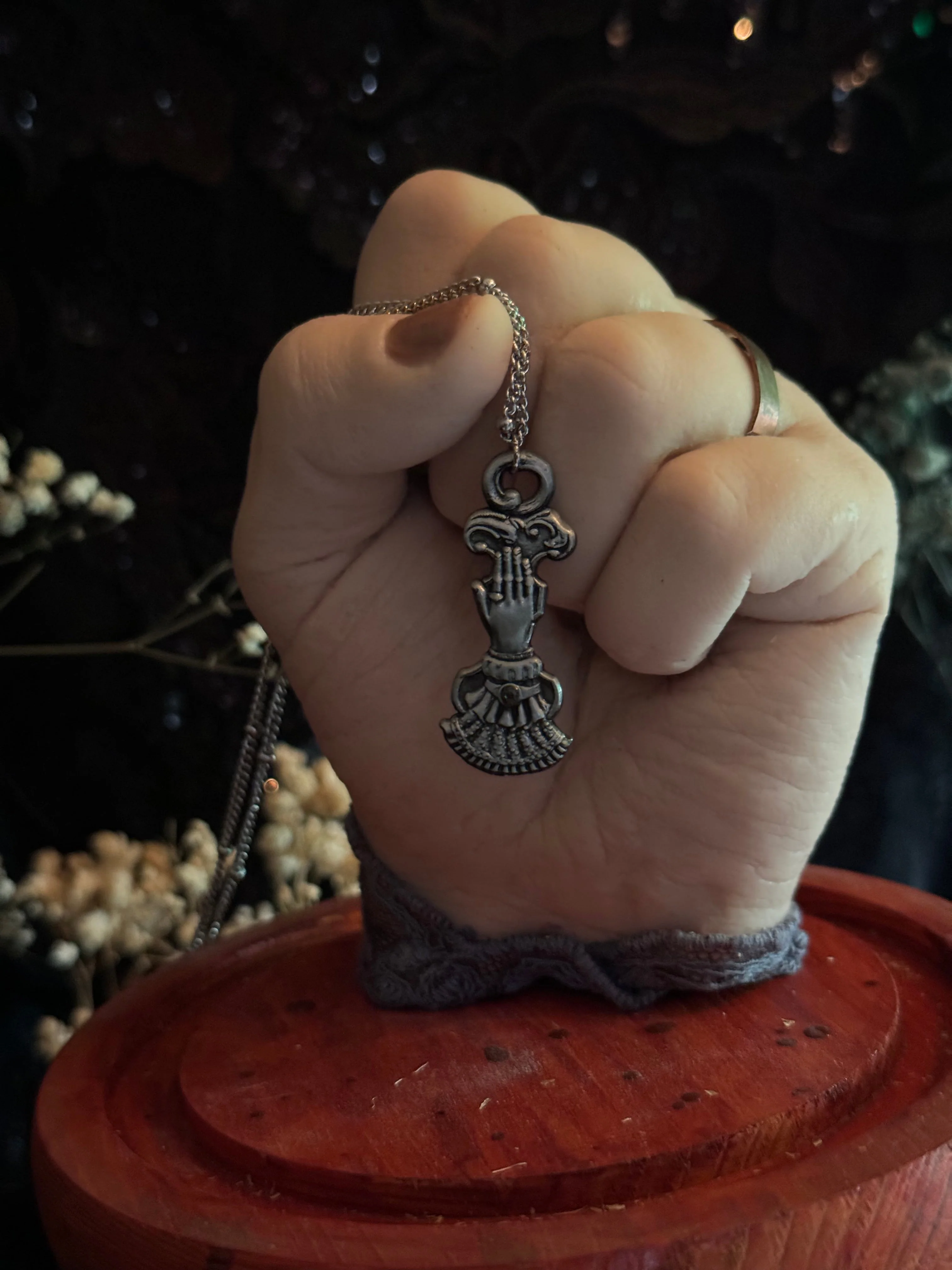 The Medium necklace by Seance - Image 7