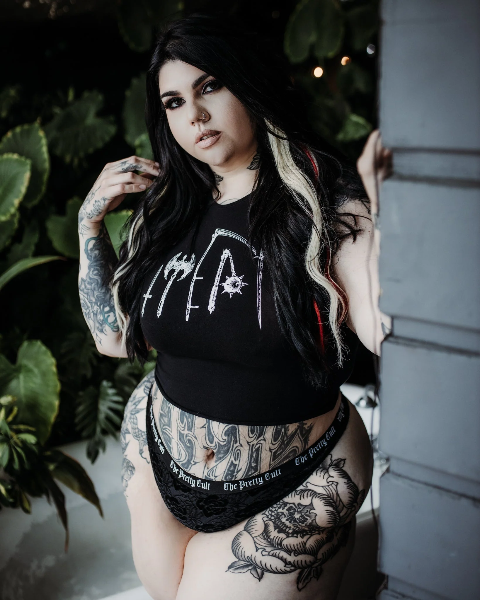 Van Helsing Crop Top by The Pretty Cult - Image 3